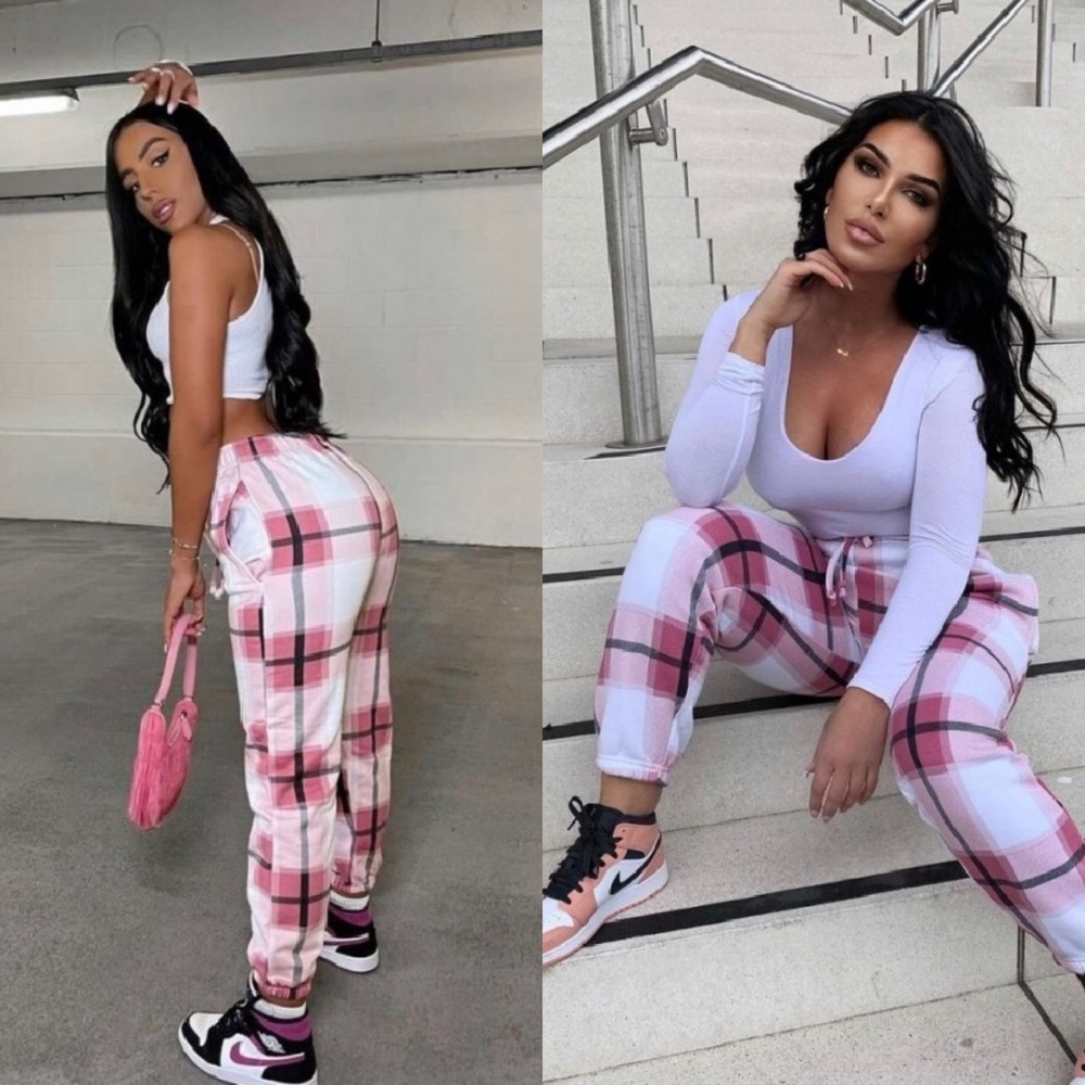 checked Joggers